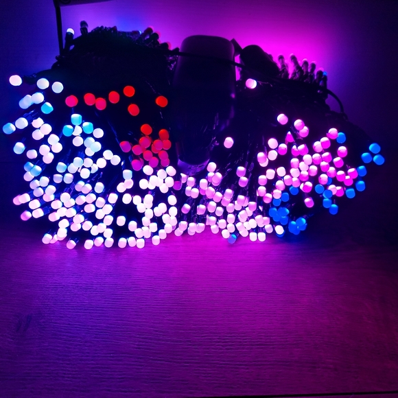 TWINKLY LUMATIONS New 600 RGB LED Mini String Lights - Picture 4 of 9